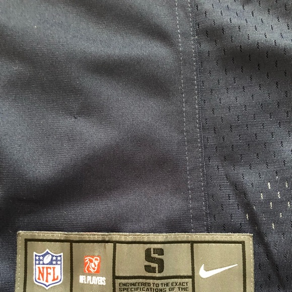 Ezekiel Elliott Jersey!!! - Picture 2 of 4